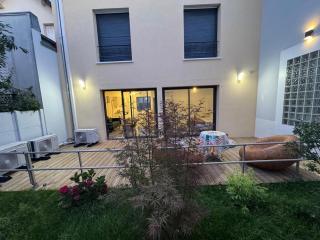 T2 modern - 10 min from Paris - 7