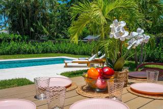The Coral Cabana Modern Palm Beach Escape - 3