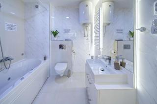 Spa King Apartments 2 - 4