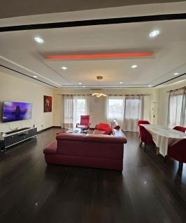 Appartement red, classique et harmonieuse - 3