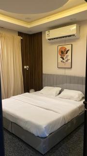 شقة بصالة وغرفة نوم حديثة جازان - 5