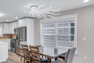 Private Beach Home in Mantoloking - 5