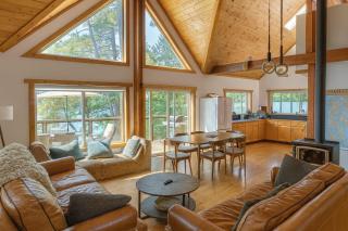 Sea Chalet - Oceanfront Cabin - - 9