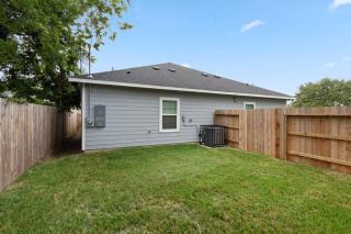 Cozy3BR 2BA Nr Downtown and Desires - 9