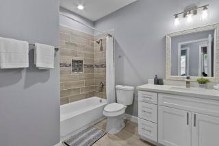 Cozy3BR 2BA Nr Downtown and Desires - 6