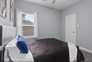 Cozy3BR 2BA Nr Downtown and Desires - 4