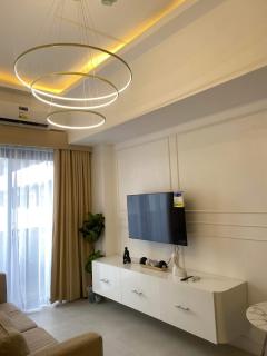 Cozy 1 bedroom at BE Residences Condominium with balcony near IT Park - Tabok - 0