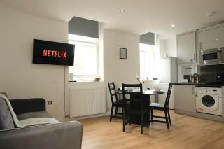 Amanah Properties - Modern 1BR in Battersea Park Sleeps 5 - Londra - 9