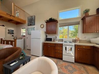 #BoiseBnB Bird House - Boise - 6