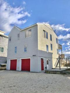 Single Family, Oceanfront, Beach Badges, Beach Equipment, View, Wifi, Ocean Front Home In Brant Beach 77448 - Brant Beach - 0