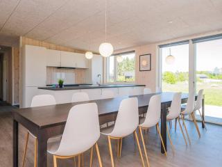 5 star holiday home in Grenaa - Brøndstrup - 3