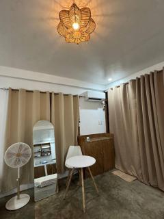 Dee Siargaonon Family Room - 4