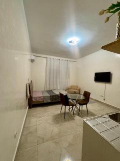 Studio Premium vers l'ambassade des USA - 0