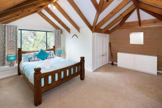 Tresco, Town central-beach end - 8