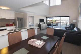 Marina Edge-Kayaks, Bikes x2, BBQ, Private Jetty - 2