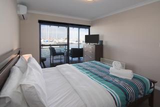 Marina Edge-Kayaks, Bikes x2, BBQ, Private Jetty - 9