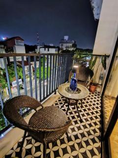 Whistle Stop at Dejavu - Hanoi - 5