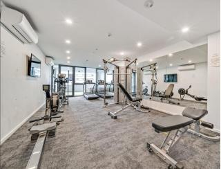 New High Floor Apartment in the heart of Canberra - 2