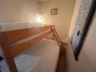 Studio cosy avec coin nuit aux Angles - FR-1-593-130 - 7