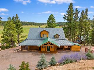 Duck Creek Cabin- Fireplace, Ping Pong and Views - 0