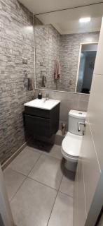 Habitación con baño privado y estacionamiento - 3