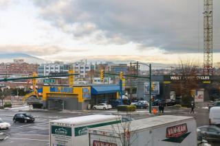 Modern 4-Bed Condo with AC and Parking near SkyTrain for 6 - Vancouver - 5