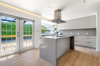 Luxury&Brand-new 3BD 2BTH House - Burnaby - 4