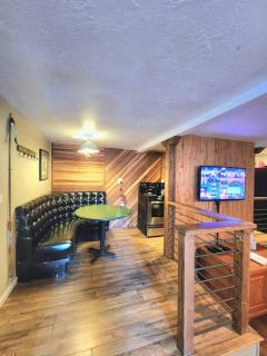 Bear Cave- Pet Friendly Suite in Shaver Lake - 7