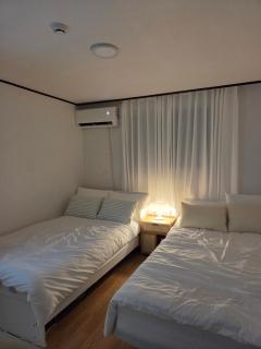Stay in Hannam Twin Room a shared house format - Seul - 7