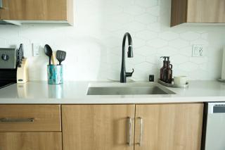 Luxury Hollywood Studio With Pool, Parking, Gym - 8