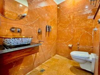 Hamilton Hotel & Resort by La Casa, Amritsar -#top rated #most awarded #swimming pool #prime location #luxury rooms #parking #rooftop cafe - 5