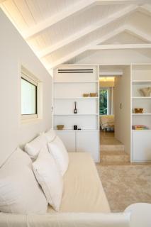 Yellow Hut - 4