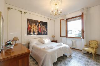 Near Airport and City Center - 0