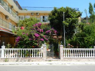 Logara's Apartments - Agia Effimia - 0