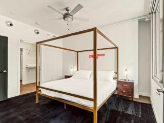 City View Downtown Dallas High Rise Condo with Free Parking, Gym, Pool - Dallas - 7