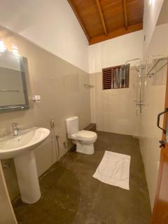Raji's Luana Lounge - Galle - 9