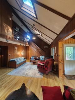 The Woodland Hideout with private Hot Tub & Sauna - 2