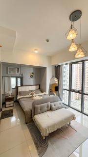 Venice Vista Lodge Staycation in McKinley Hill - 2