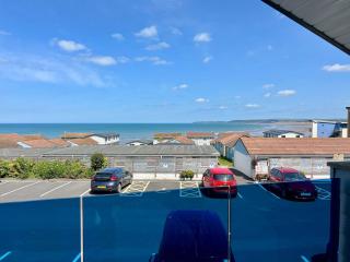 Lighthouse View 8, Golden Bay Holiday Village - 3