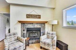 Cl To Dt Asheville & Weaverville- Apartment Inc - Weaverville - 3