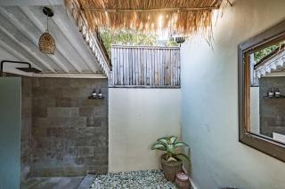 Villa La Luna 2BR Joglo Style with Pool by Damaresa - Dalung - 9