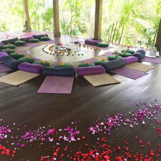 Green Villa Tramothi Houses By ARUCNA - 1