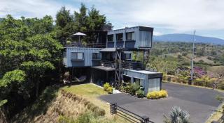 cargo containers - Sarchí - 2