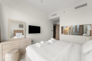 Full Burj Khalifa And Fountain Views 2br - 7