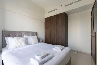 Business Bay Gem1 bd apt with Scenic Canal Views - Dubai - 5