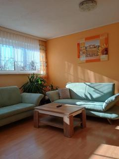 Ganze Wohnung mit Balkon, bis 5 Personen rund 90 qm - 8