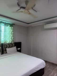 HOTEL GOLDEN Inn - 3