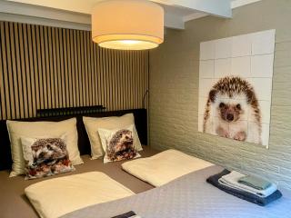 Cozy lodge in the Rheezerbos with hottub! - 7