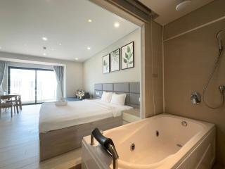 Gold Coast Nha Trang Luxury Apartment - Ocean View - 2