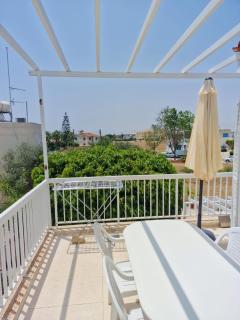 Quiet Top Floor One Bedroom Apartment in Pyla Near Beach - 4